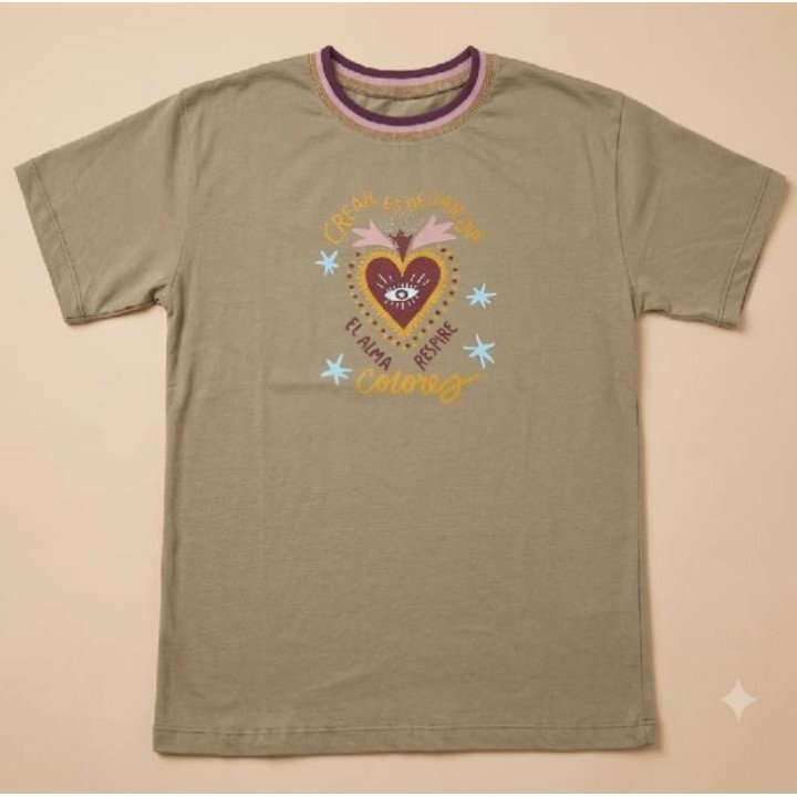 Remera Estampa Sagrado Corazón Alma Respire