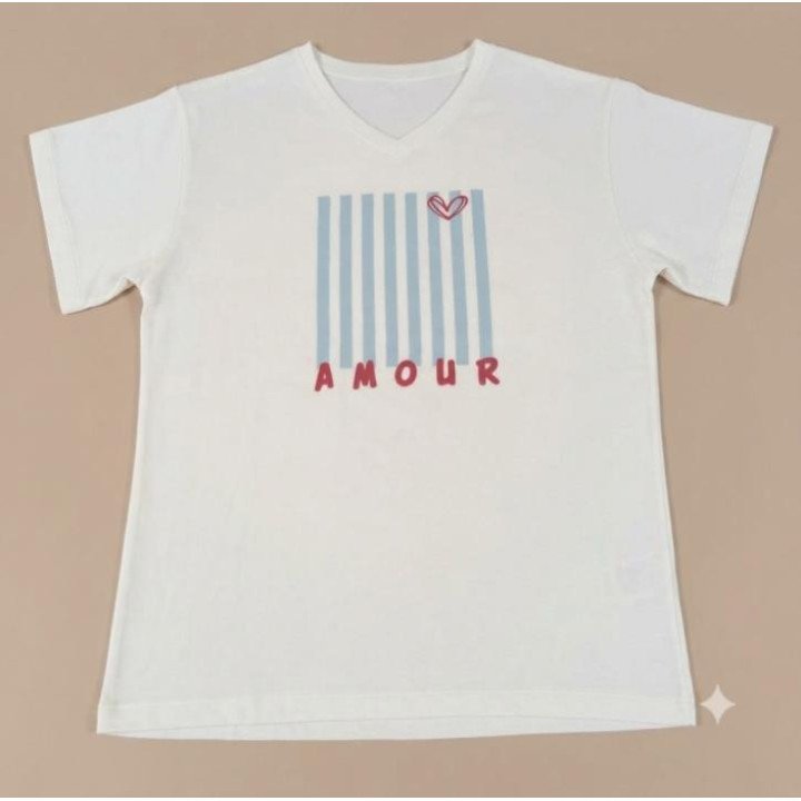 Remera Estampa Amour Líneas Celestes Corazón Algodón