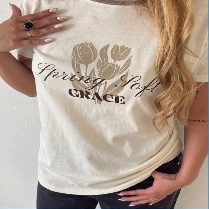 Remera Blanca de Algodón con estampa Flores Coquette | dosamores