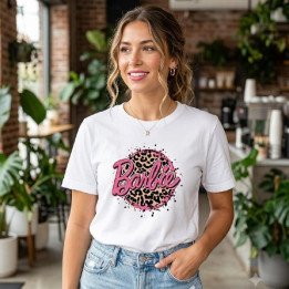 Remera Blanca Estampa Barbie Logo Animal Print Algodón